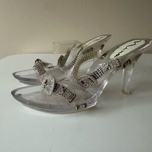 Vintage Nina Silver Clear Crystal Rhinestones Heels 8